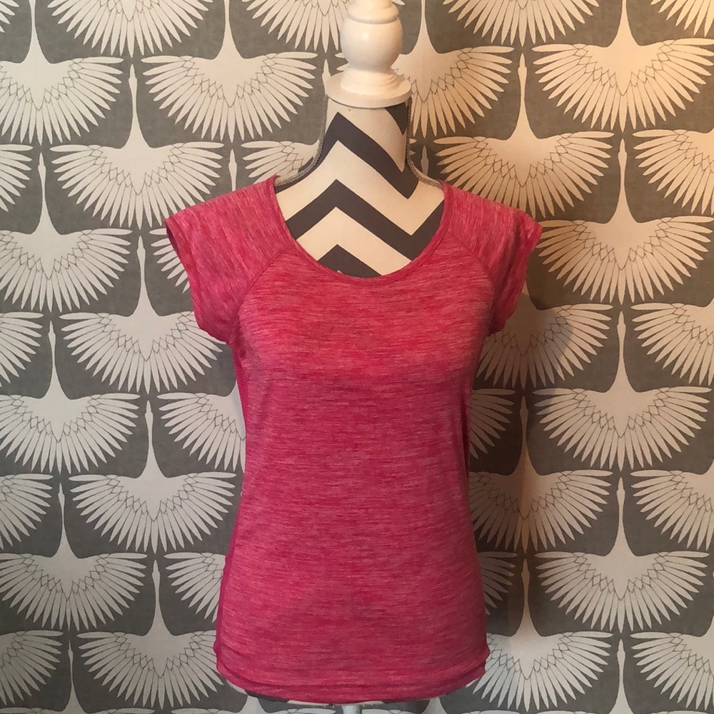 XS Women’s Reebok Athletic Top Gym Yoga Running